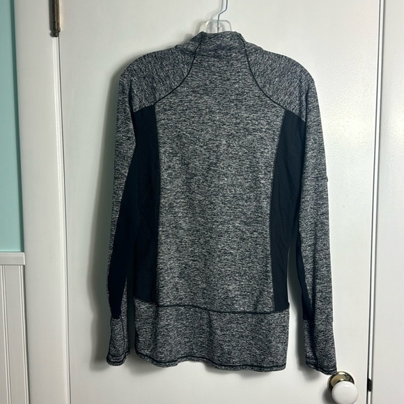 Athleta Colorblock Running Wild Half Zip Gray Black Size Small - Picture 6 of 9